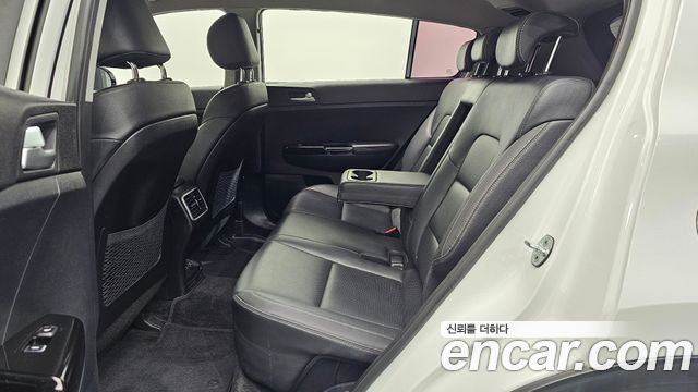 Kia Sportage 2017 — photo 18