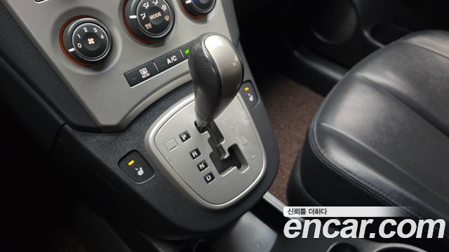 Kia Carens 2009 — photo 12