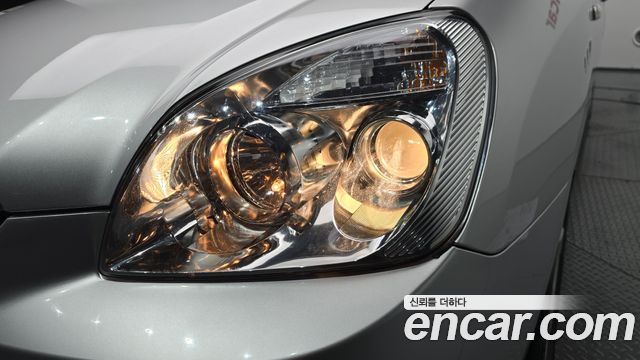 Kia Carens 2009 — photo 8