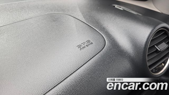 Kia Carens 2009 — photo 28