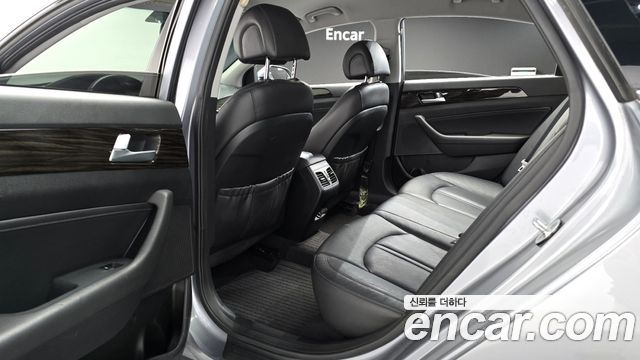 Hyundai Sonata 2016 — photo 11