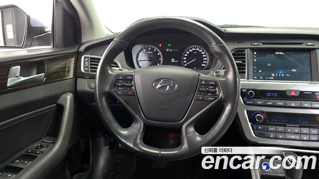 Hyundai Sonata 2016 — photo 12