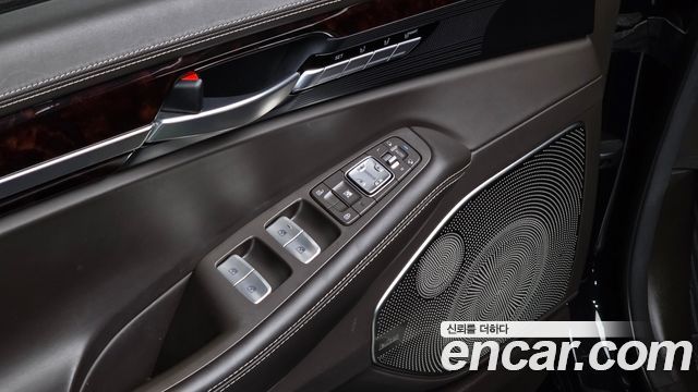 Genesis EQ900 2016 — photo 16