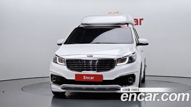 Kia Canival 2018 — photo 3