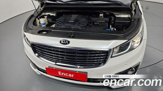 Kia Canival 2018 — photo 6