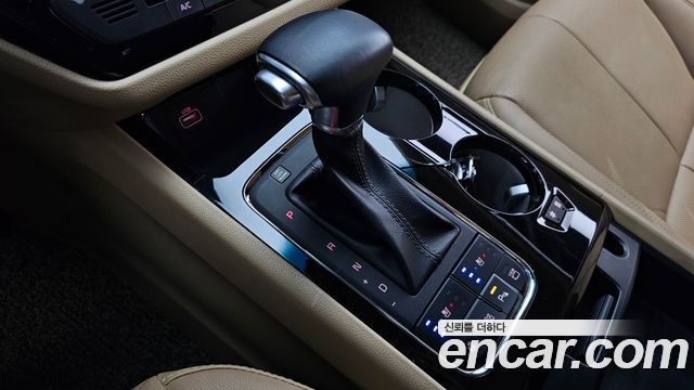 Kia Canival 2018 — photo 12