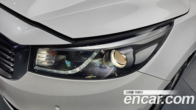 Kia Canival 2018 — photo 8