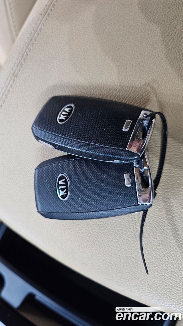 Kia Canival 2018 — photo 27