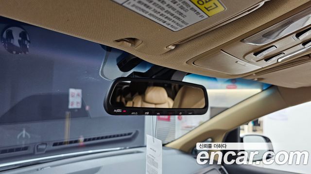 Kia Canival 2018 — photo 28