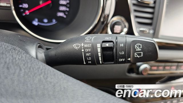Kia Canival 2018 — photo 30