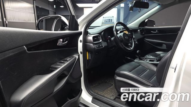 Kia Sorento 2015 — photo 13