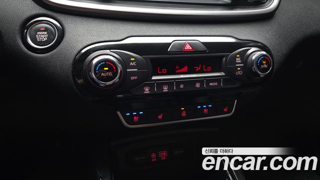 Kia Sorento 2015 — photo 22