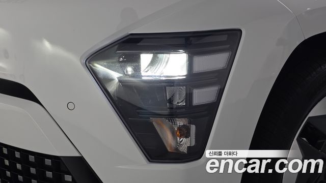 Hyundai Kona 2025 — photo 8