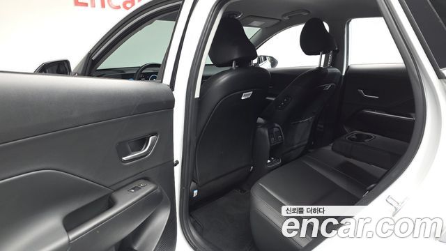 Hyundai Kona 2025 — photo 16