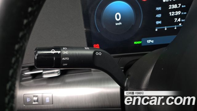 Hyundai Kona 2025 — photo 29