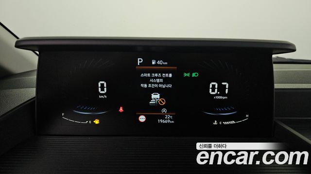 Hyundai Staria 2022 — photo 11
