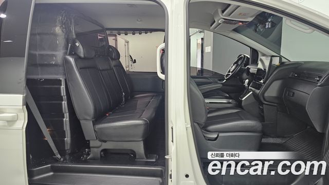 Hyundai Staria 2022 — photo 17