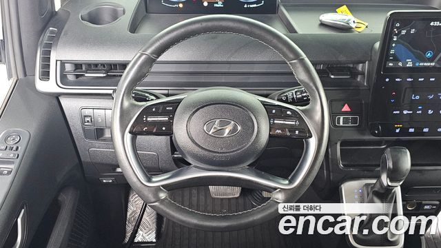 Hyundai Staria 2022 — photo 21