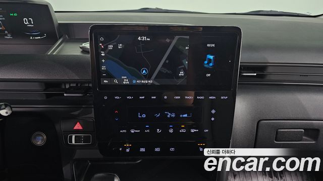 Hyundai Staria 2022 — photo 23