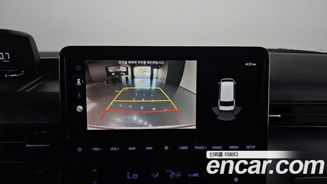 Hyundai Staria 2022 — photo 24