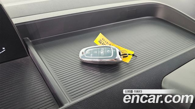 Hyundai Staria 2022 — photo 28
