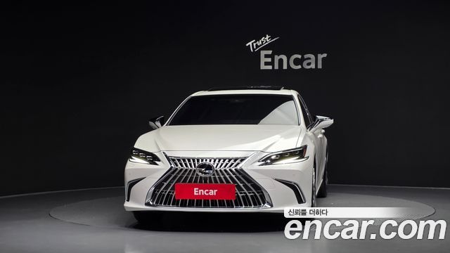 Lexus ES 2026 — photo 3