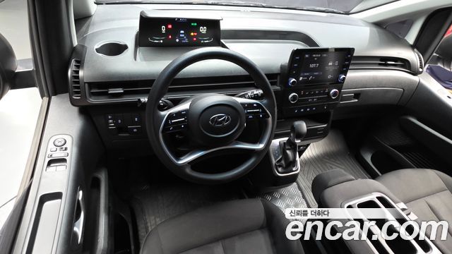 Hyundai Staria 2023 — photo 10