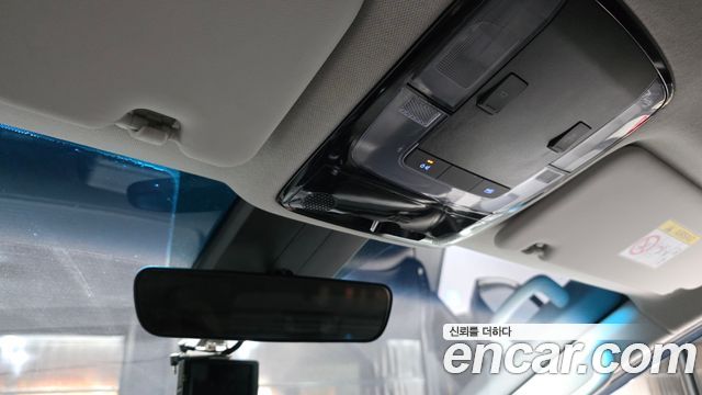 Hyundai Staria 2023 — photo 23