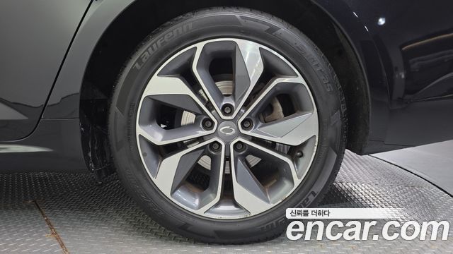 Renault Korea SM6 2019 — photo 5