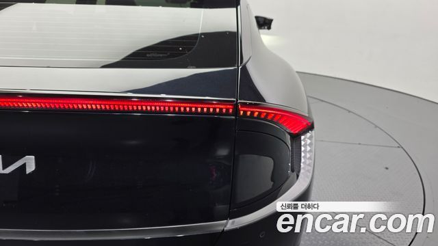 Kia EV6 2022 — photo 9