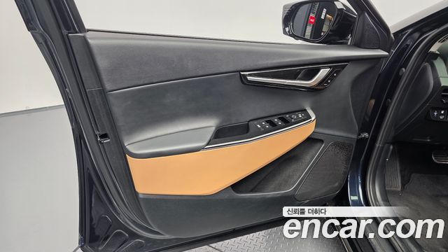 Kia EV6 2022 — photo 14