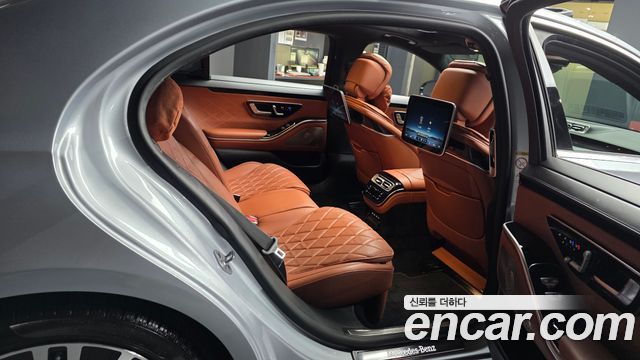 Mercedes-Benz S-Class 2021 — photo 18