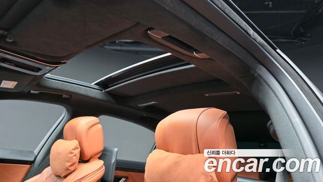Mercedes-Benz S-Class 2021 — photo 25