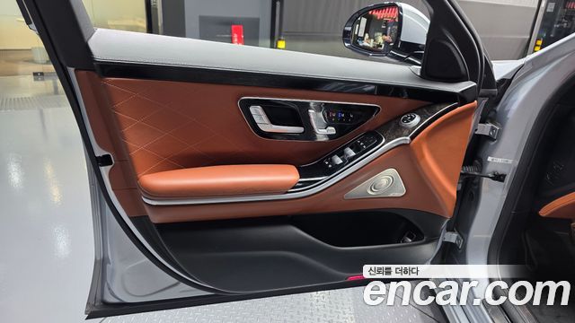 Mercedes-Benz S-Class 2021 — photo 14