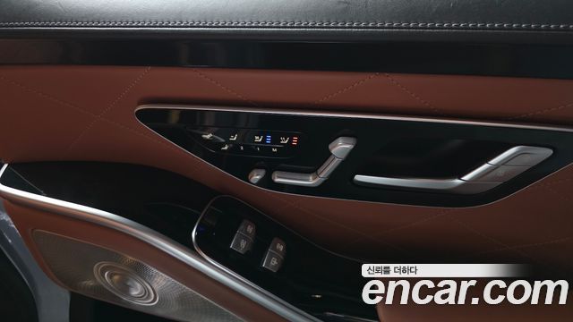 Mercedes-Benz S-Class 2021 — photo 31