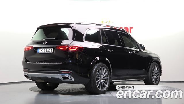 Mercedes-Benz GLS-Class 2023 — photo 2