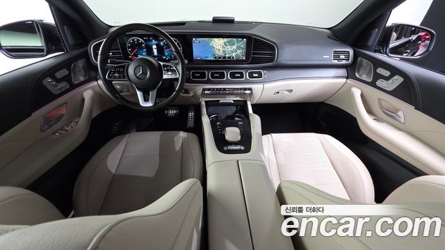 Mercedes-Benz GLS-Class 2023 — photo 10