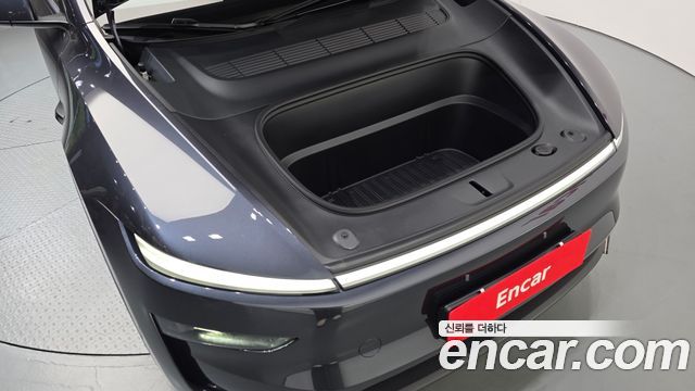 Tesla Model Y 2026 — photo 6