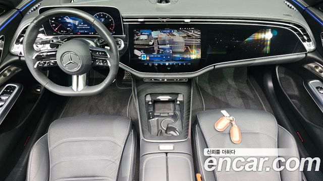 Mercedes-Benz E-Class 2024 — photo 10