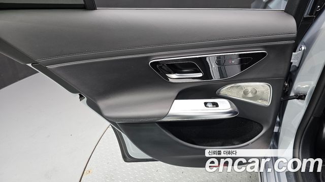 Mercedes-Benz E-Class 2024 — photo 15