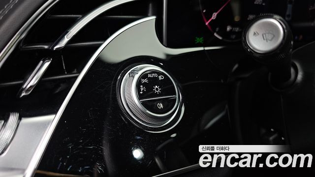 Mercedes-Benz E-Class 2024 — photo 31