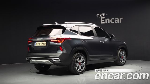 Kia Seltos 2023 — photo 2
