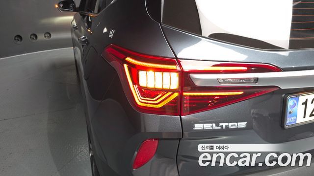 Kia Seltos 2023 — photo 9