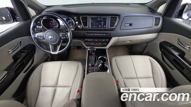 Kia Canival 2019 — photo 10