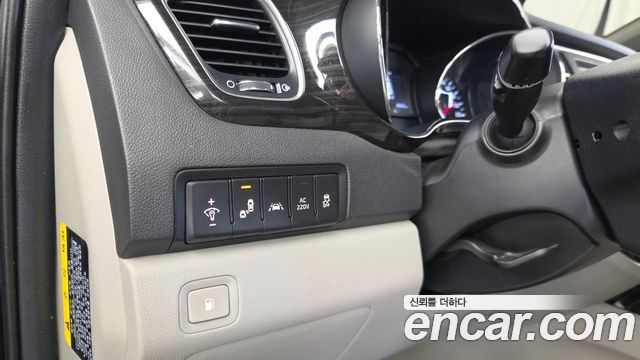 Kia Canival 2019 — photo 22