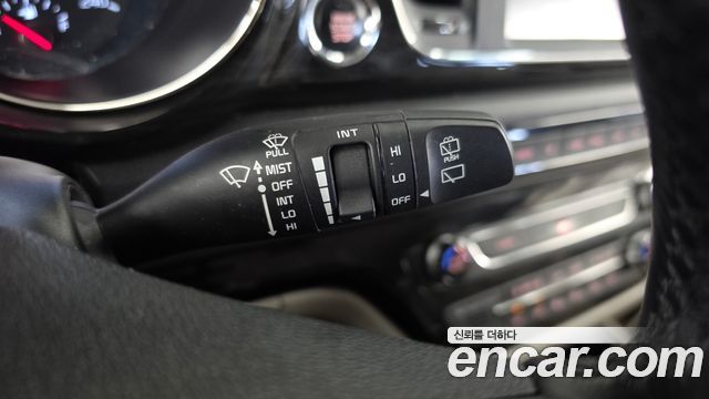 Kia Canival 2019 — photo 24