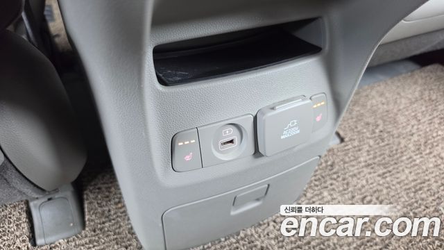 Kia Canival 2019 — photo 25