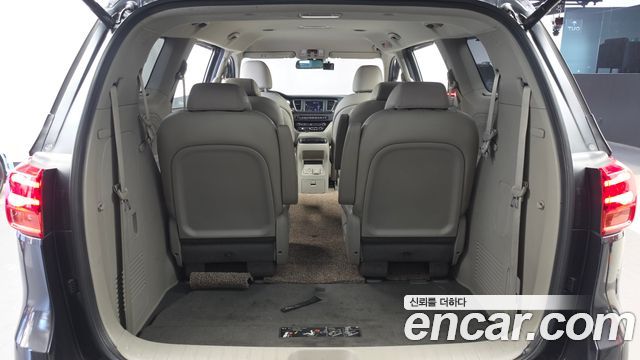 Kia Canival 2019 — photo 26