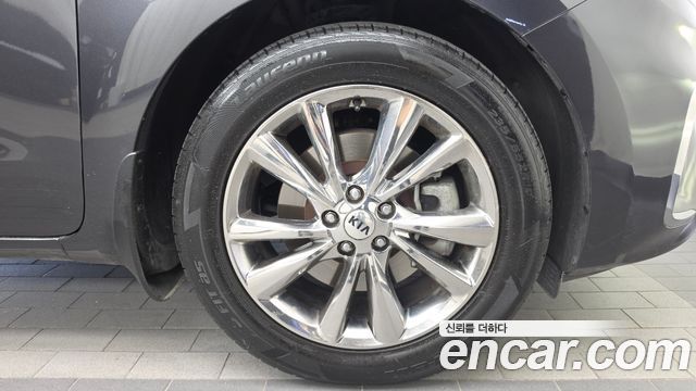 Kia Canival 2019 — photo 7
