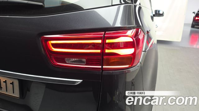 Kia Canival 2019 — photo 9